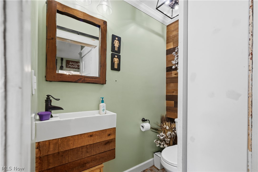 307 E Liberty Street Girard OH 44420