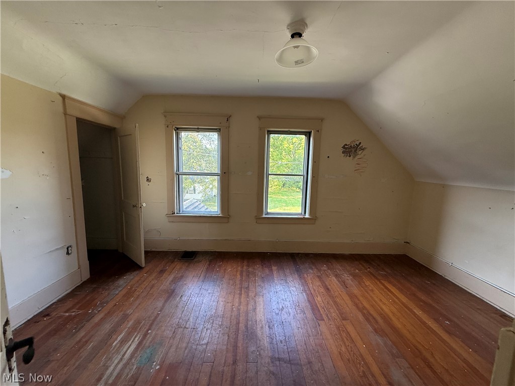 1911 Pointview Avenue Youngstown OH 44502