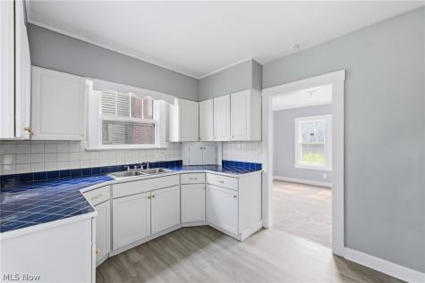 3016 Hudson Avenue Youngstown OH 44511