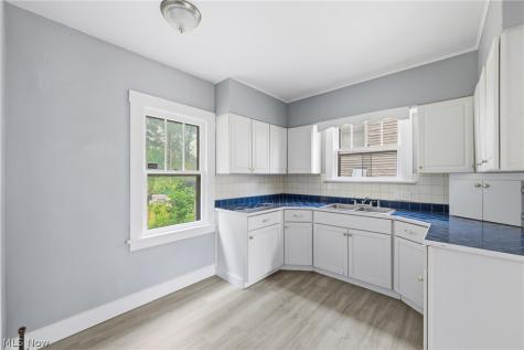 3016 Hudson Avenue Youngstown OH 44511