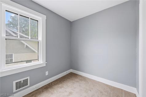 3016 Hudson Avenue Youngstown OH 44511