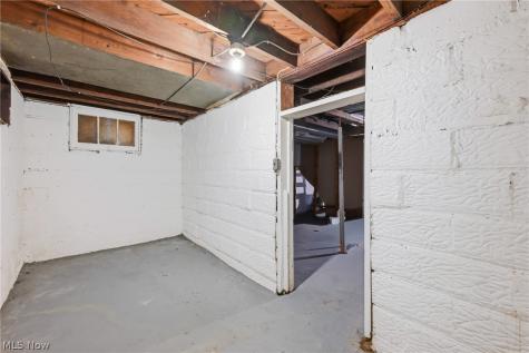3016 Hudson Avenue Youngstown OH 44511