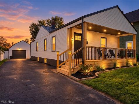 39 Forest Avenue SE Massillon OH 44646