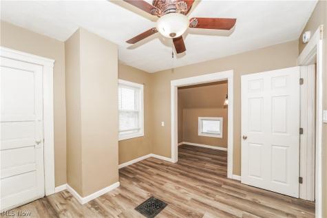 2021 W 93rd Street Cleveland OH 44102