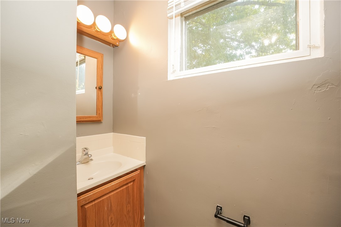 1349 Crestview Avenue Akron OH 44320