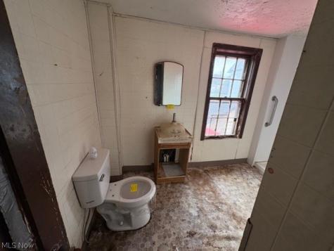 61 E Ely Street Alliance OH 44601