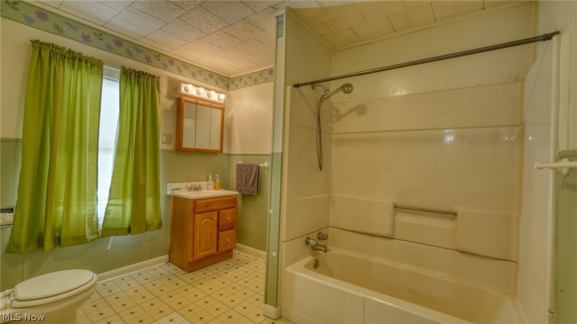 908 N 8th Street Cambridge OH 43725