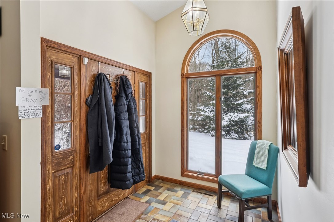 6023 Pioneer Trail Hiram OH 44234