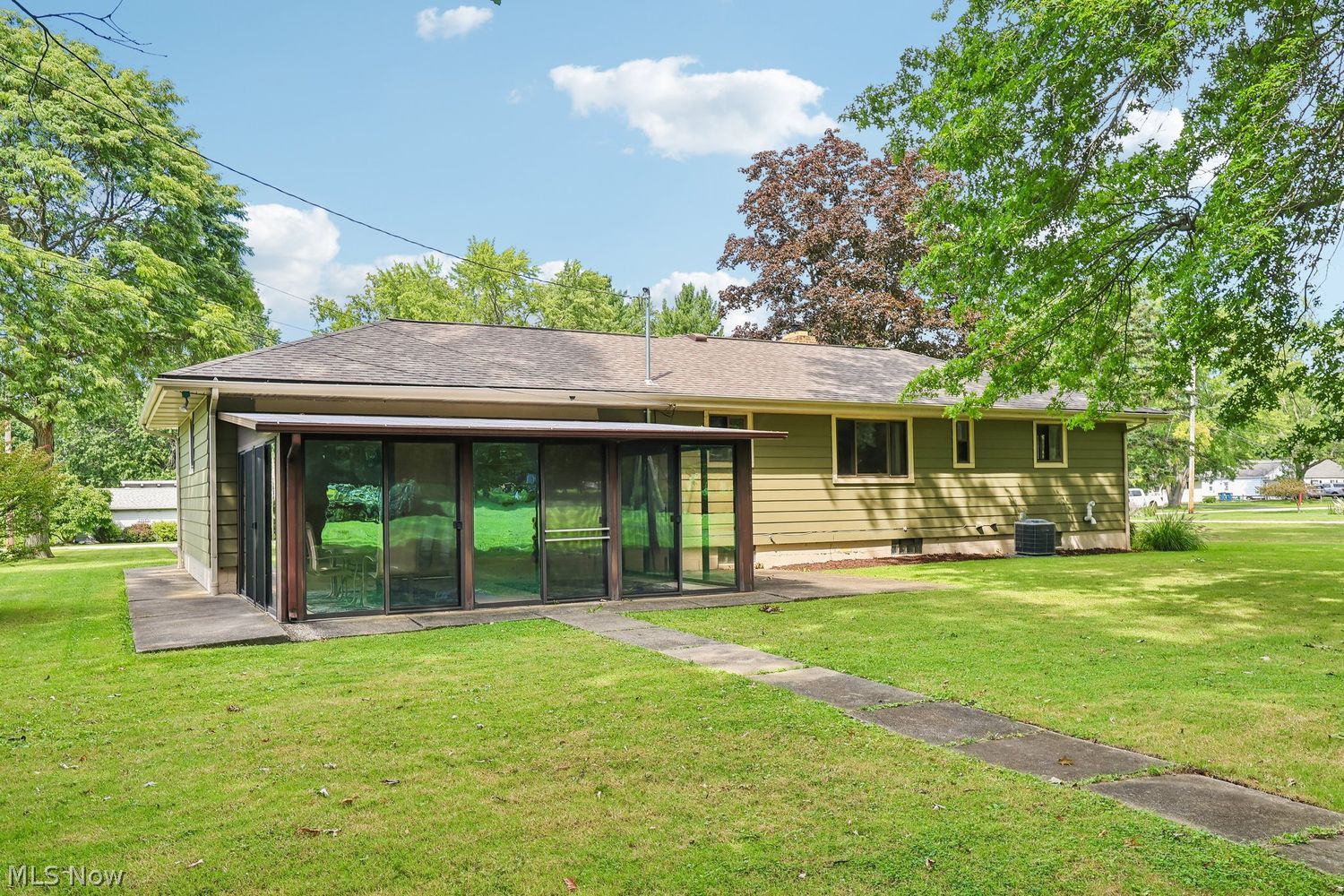 37532 Harlow Drive Willoughby OH 44094