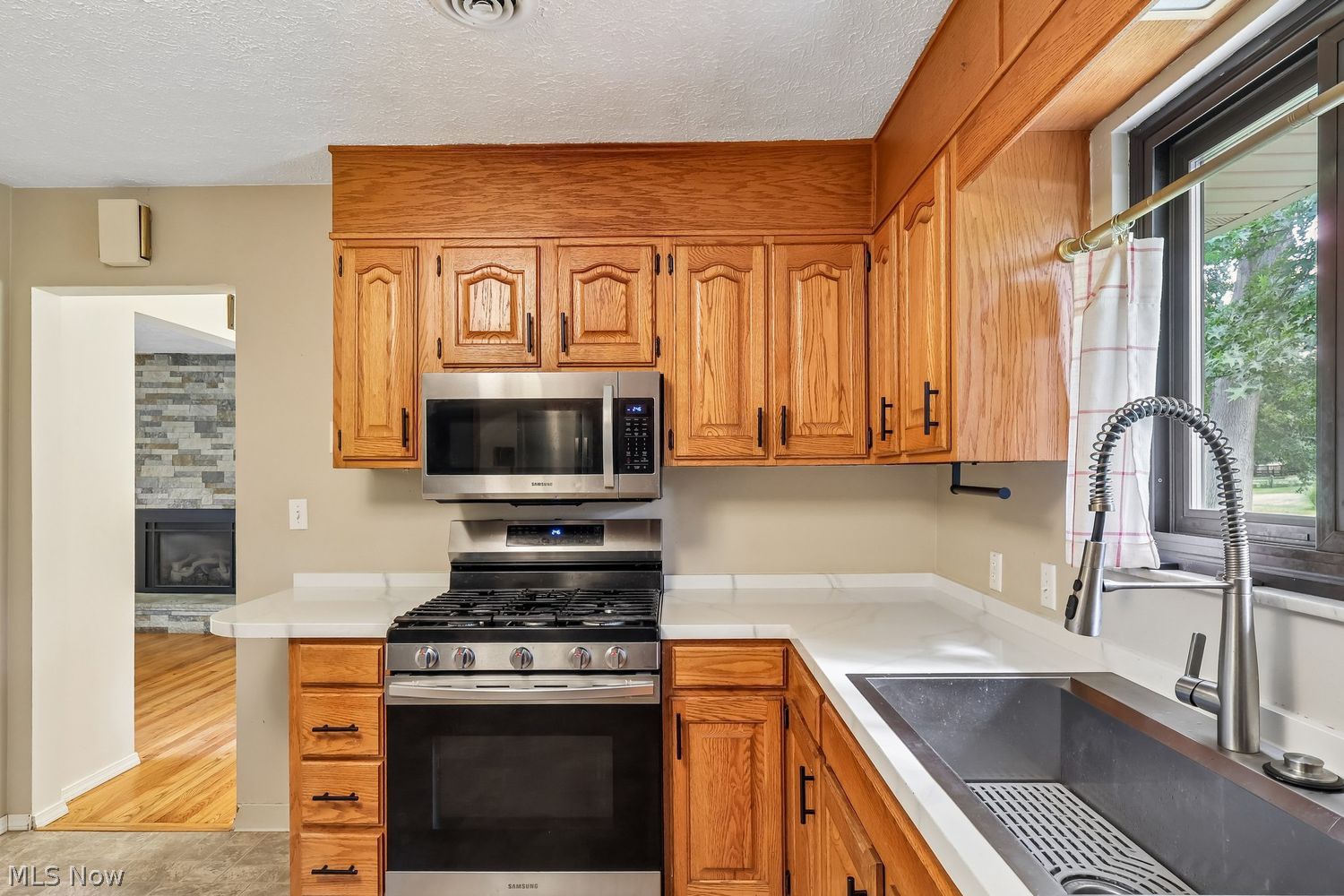 37532 Harlow Drive Willoughby OH 44094