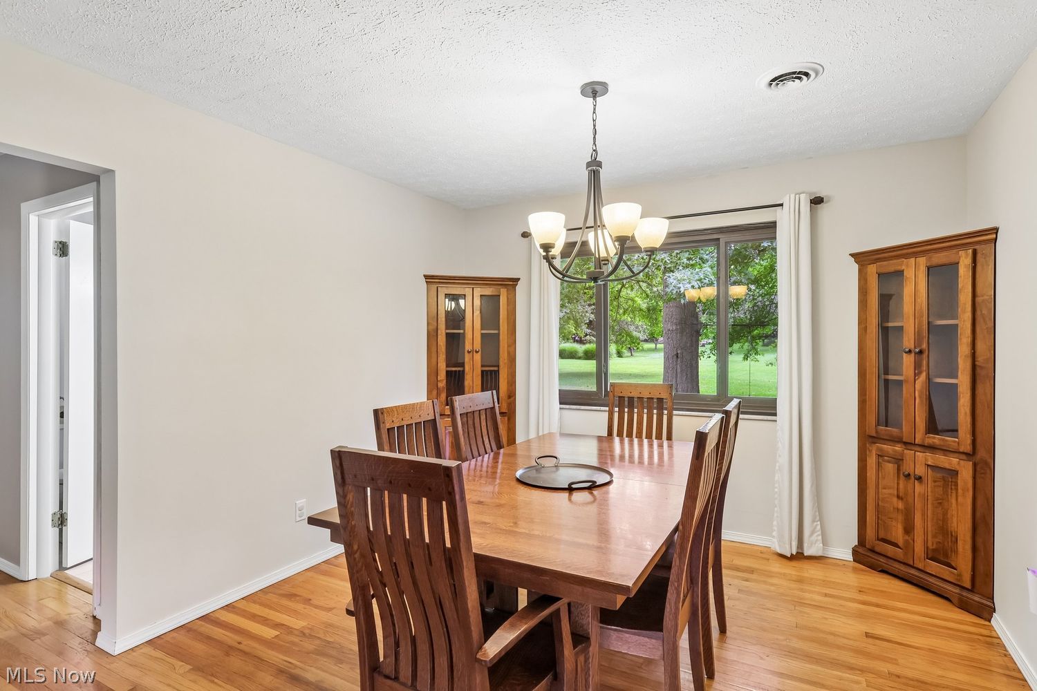 37532 Harlow Drive Willoughby OH 44094