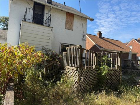 269 E 150th Street Cleveland OH 44110