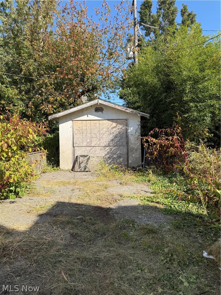 269 E 150th Street Cleveland OH 44110