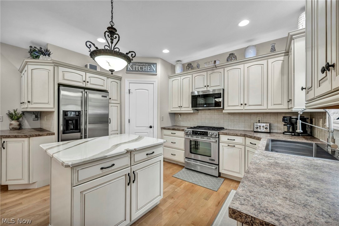533 Terra Verde Avenue Columbiana OH 44408