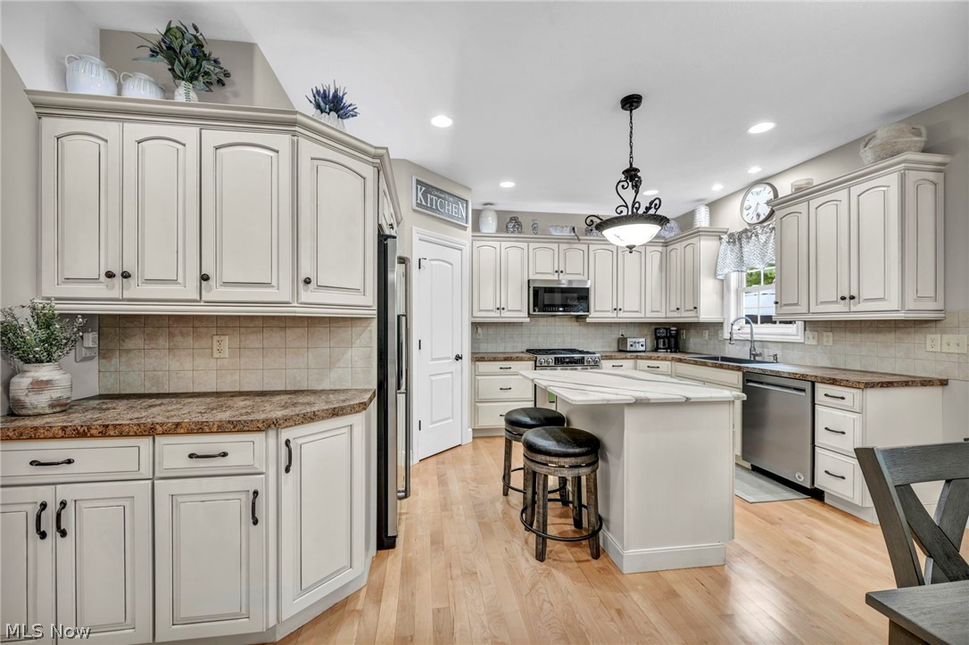 533 Terra Verde Avenue Columbiana OH 44408