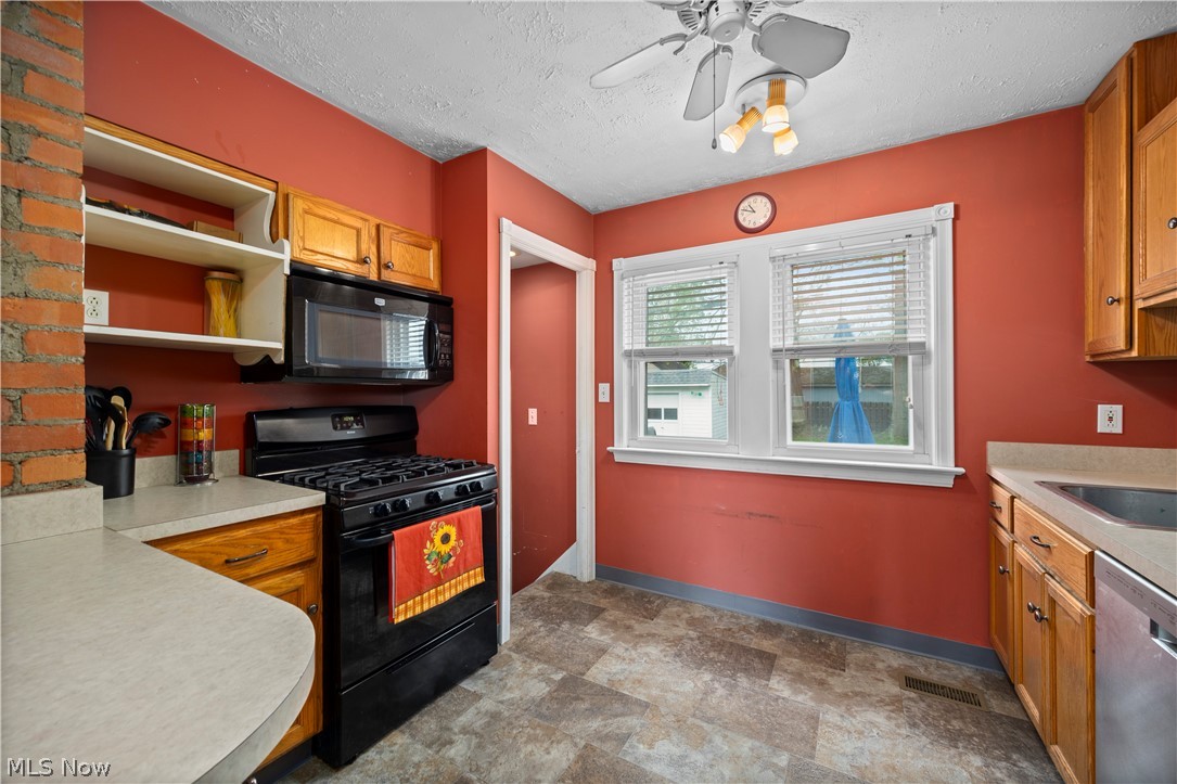4156 W 161st Street Cleveland OH 44135