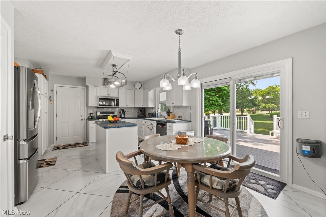 454 Golden Russett Boulevard Amherst OH 44001