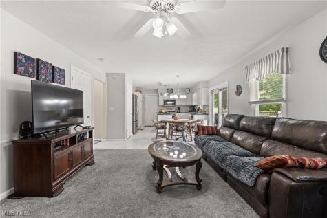 454 Golden Russett Boulevard Amherst OH 44001