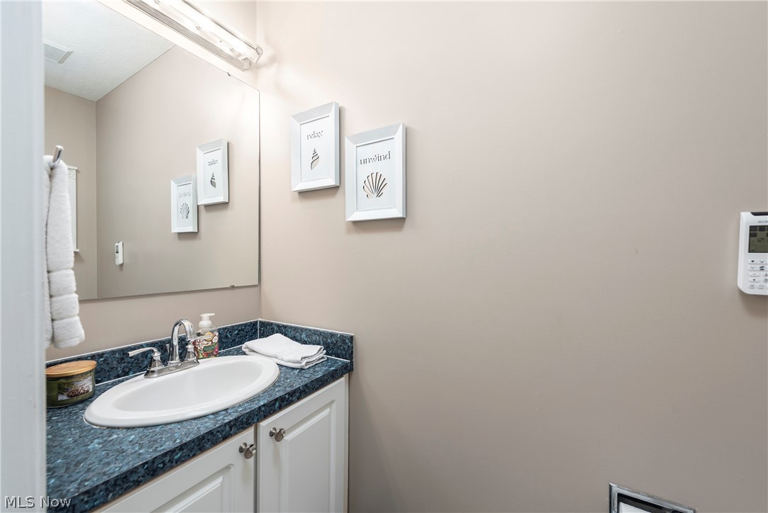 454 Golden Russett Boulevard Amherst OH 44001
