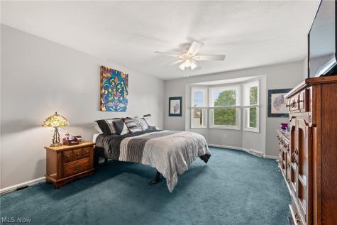 454 Golden Russett Boulevard Amherst OH 44001
