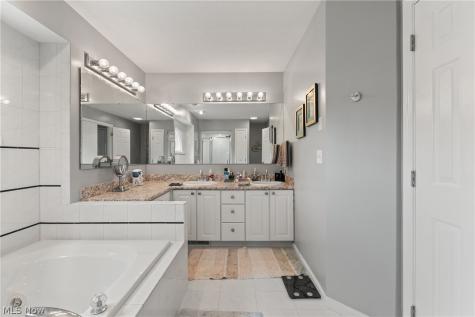 454 Golden Russett Boulevard Amherst OH 44001