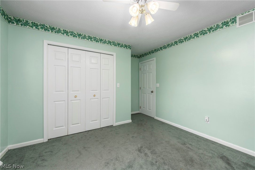 454 Golden Russett Boulevard Amherst OH 44001