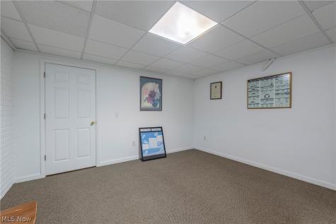 454 Golden Russett Boulevard Amherst OH 44001