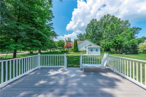 454 Golden Russett Boulevard Amherst OH 44001