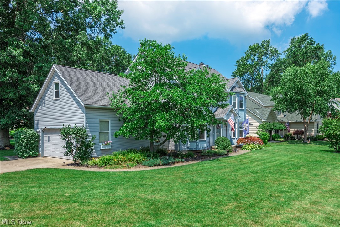 454 Golden Russett Boulevard Amherst OH 44001