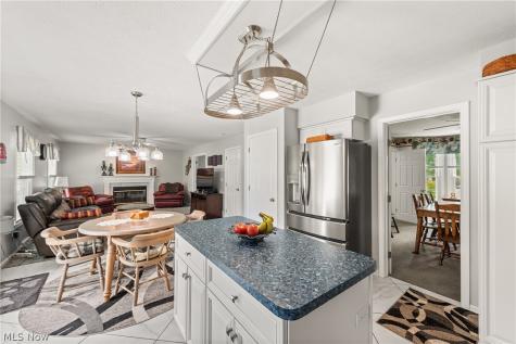 454 Golden Russett Boulevard Amherst OH 44001