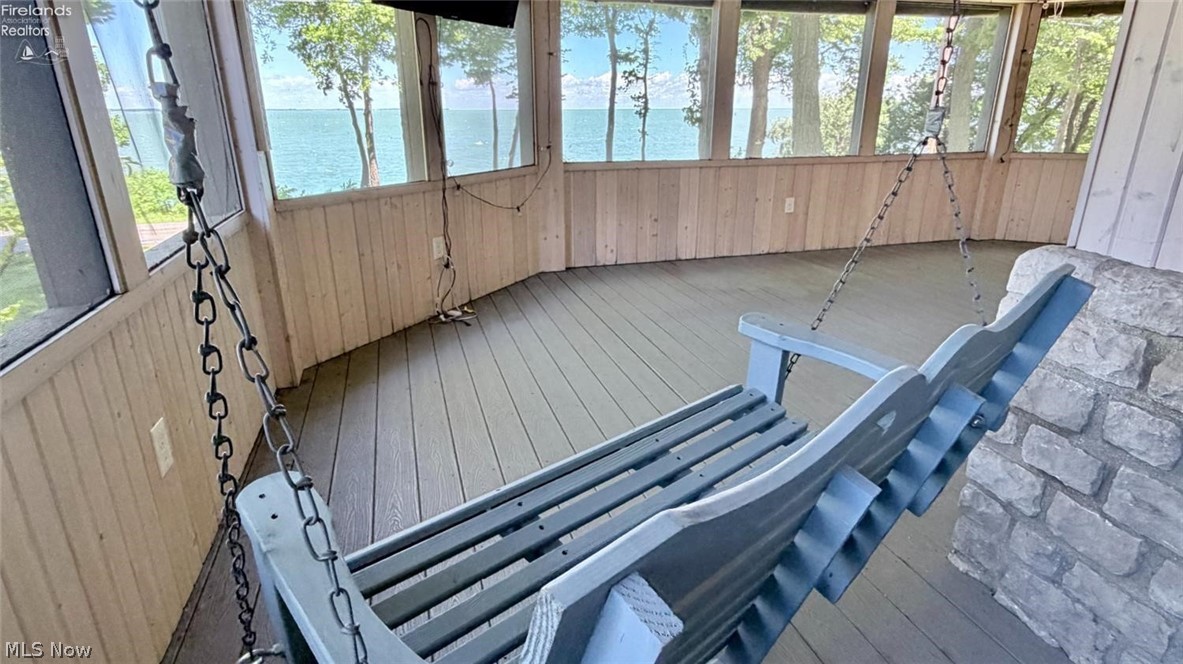 1036 W Lakeshore Drive Kelleys Island OH 43438