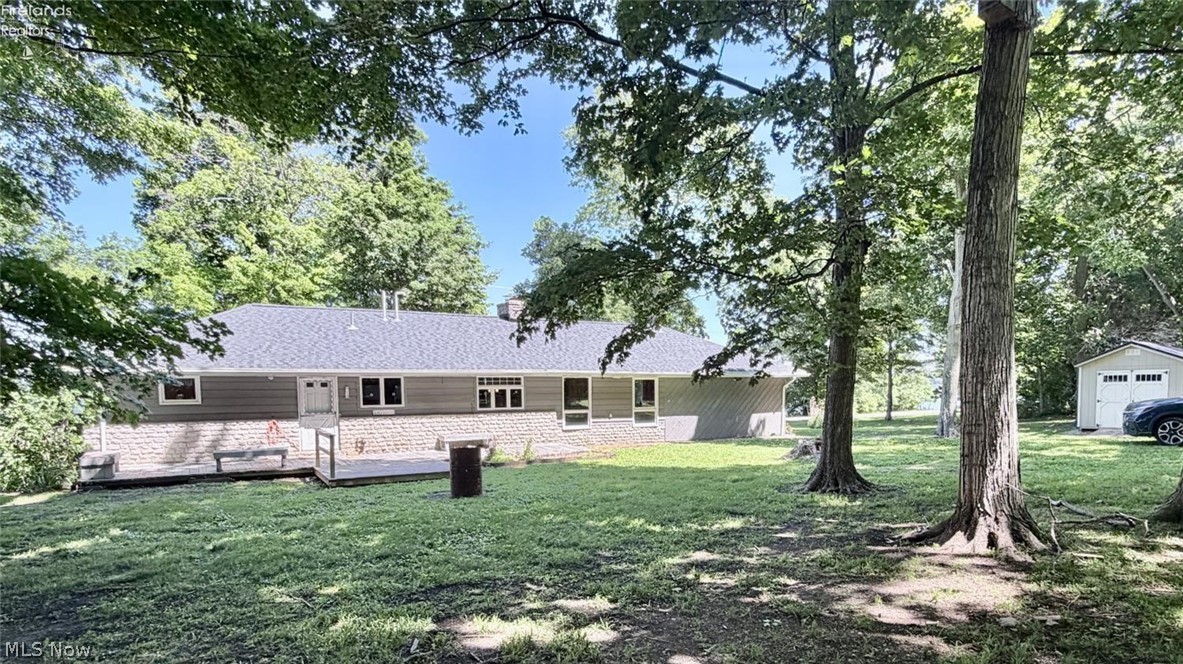 1036 W Lakeshore Drive Kelleys Island OH 43438