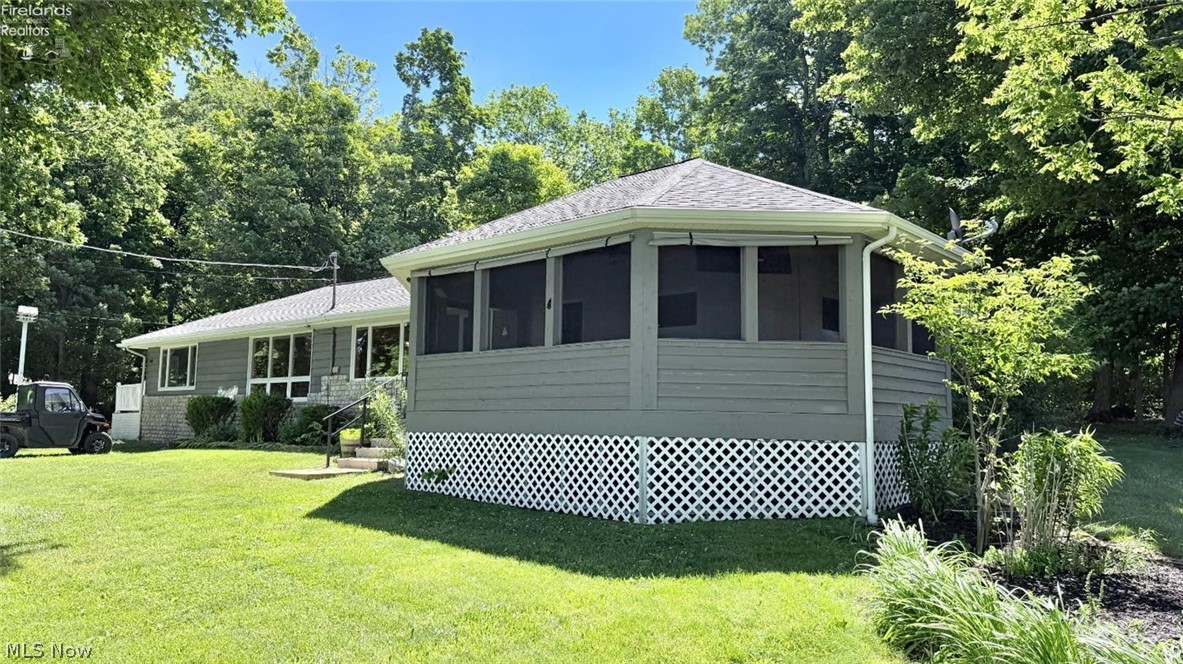 1036 W Lakeshore Drive Kelleys Island OH 43438