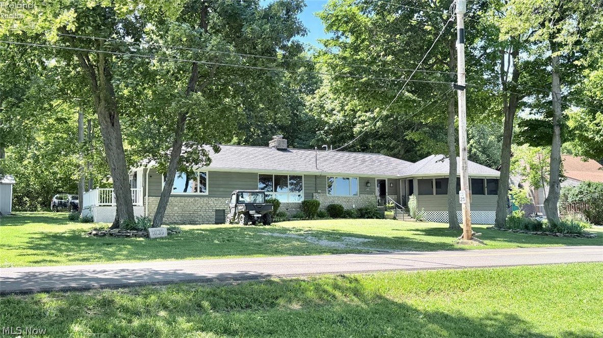 1036 W Lakeshore Drive Kelleys Island OH 43438