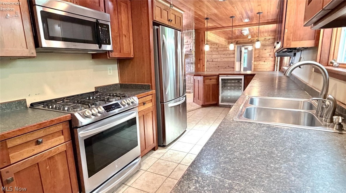 1036 W Lakeshore Drive Kelleys Island OH 43438