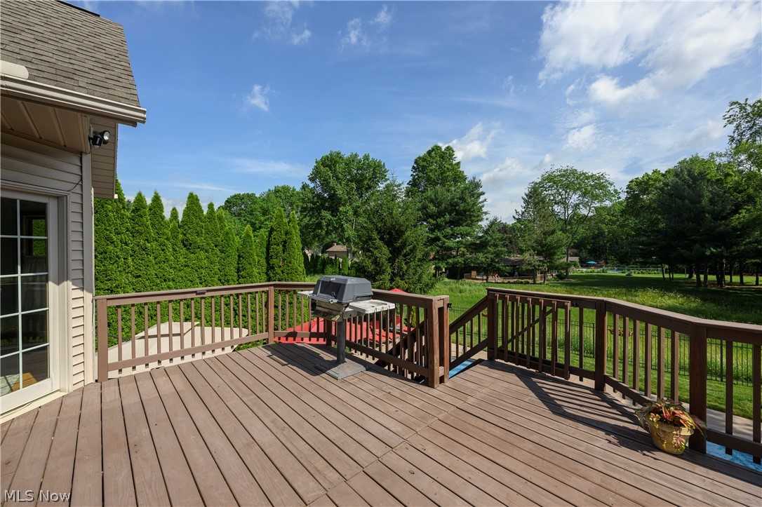 923 Mesa Verde Drive Barberton OH 44203