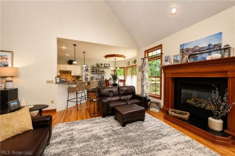 923 Mesa Verde Drive Barberton OH 44203