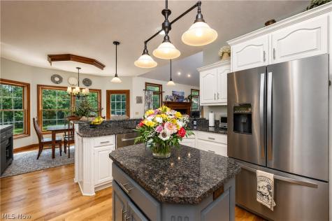923 Mesa Verde Drive Barberton OH 44203
