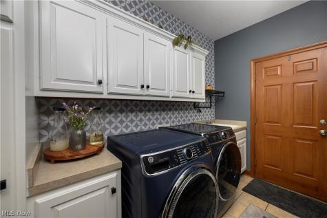 923 Mesa Verde Drive Barberton OH 44203
