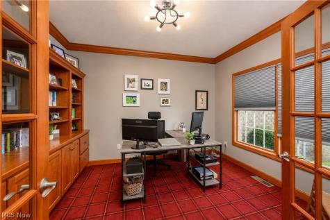 923 Mesa Verde Drive Barberton OH 44203