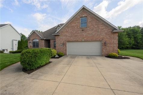 923 Mesa Verde Drive Barberton OH 44203