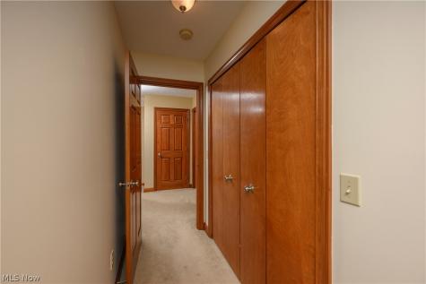 923 Mesa Verde Drive Barberton OH 44203