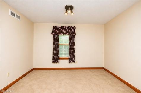 923 Mesa Verde Drive Barberton OH 44203