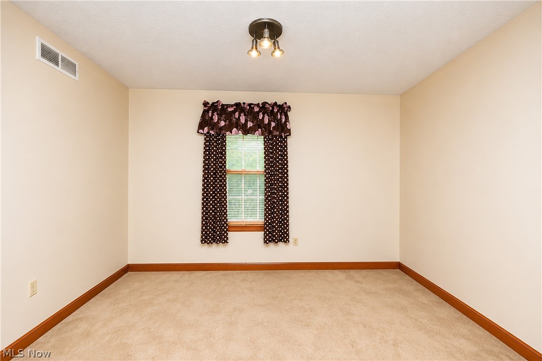 923 Mesa Verde Drive Barberton OH 44203