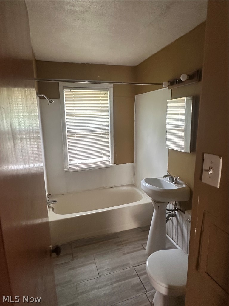 4154 E 153rd Street Cleveland OH 44128