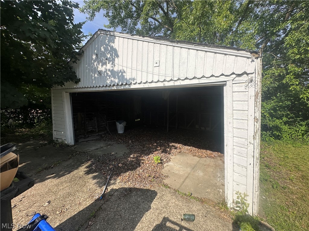 4154 E 153rd Street Cleveland OH 44128
