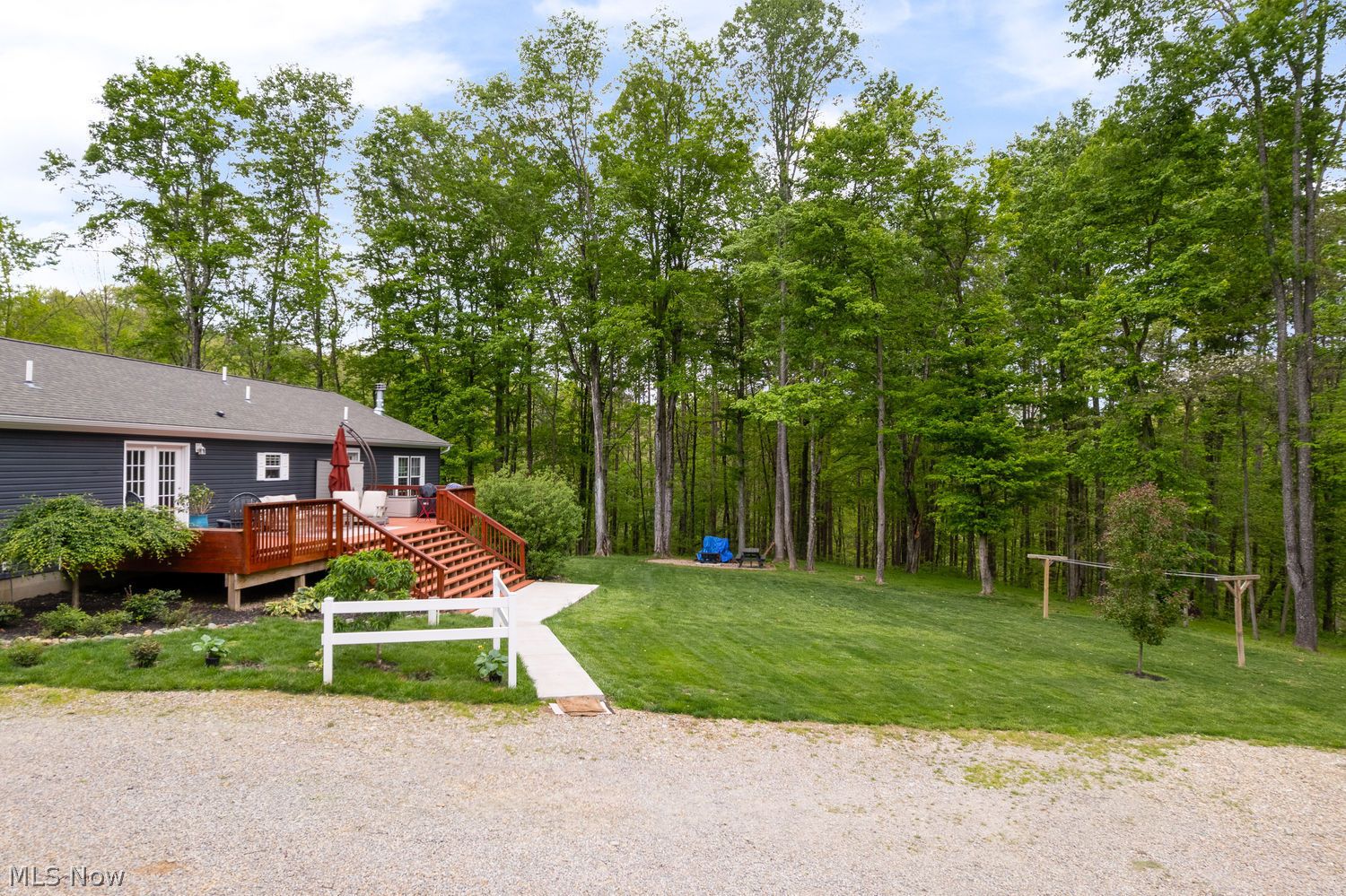 12671 Larkspur Lane Cambridge OH 43725