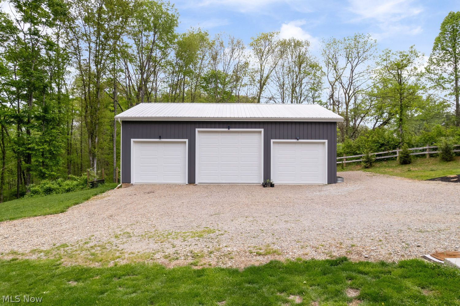 12671 Larkspur Lane Cambridge OH 43725