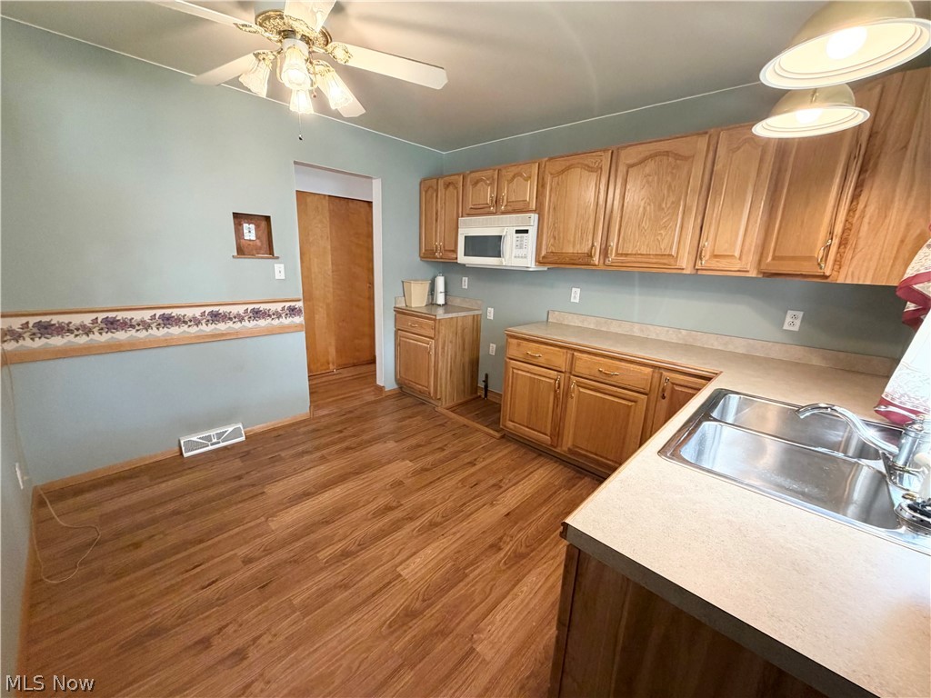 3061 Tod Avenue NW Warren OH 44485