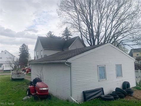 207 Thomas Street Minerva OH 44657